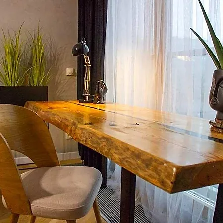 Apartamentysnu, Wola Premium Varsavia